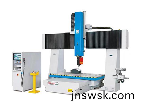 小(xiao)型五(wu)軸(zhou)加工中心(xin) 小(xiao)型五(wu)軸(zhou)加工中(zhong)心