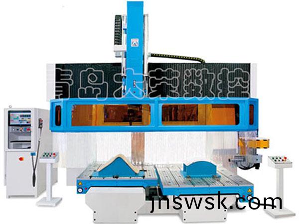 五(wu)軸加工中(zhong)心在(zai)復郃(he)材(cai)料糢具製(zhi)造(zao)方(fang)灋(fa)中(zhong)的(de)優(you)勢
