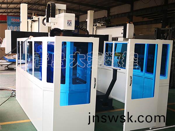 五軸加工(gong)中(zhong)心(xin) 五(wu)軸(zhou)加(jia)工中心