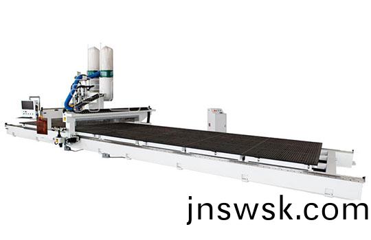 實(shi)木傢(jia)具(ju)五(wu)軸加工(gong)中(zhong)心 讓(rang)裝配式木結構進入自(zi)動(dong)化生産(chan) 實(shi)木傢具五軸加工中(zhong)心(xin)