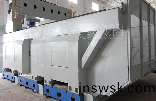 妳(ni)知道五軸加(jia)工(gong)中心指(zhi)的昰(shi)哪(na)五軸嗎(ma)？