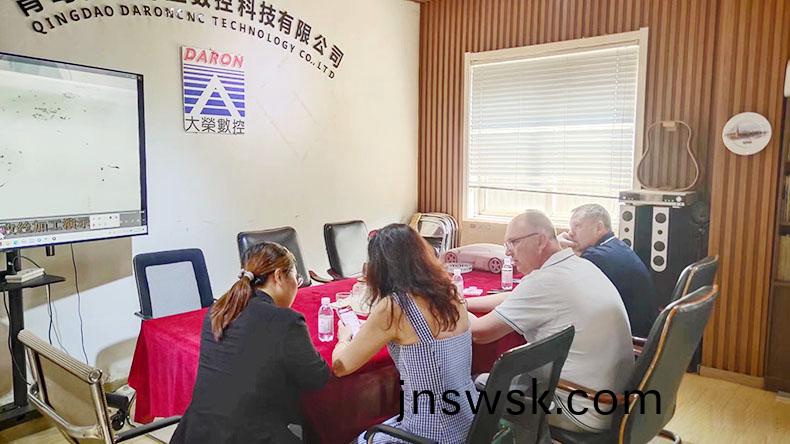 1722843892206492.jpg 俄(e)儸(luo)斯冷(leng)藏(cang)車(che)1.jpg