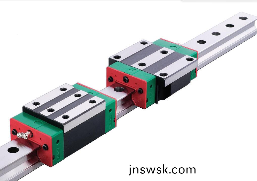 1724998789209519.jpg 直線(xian)導(dao)軌.jpg