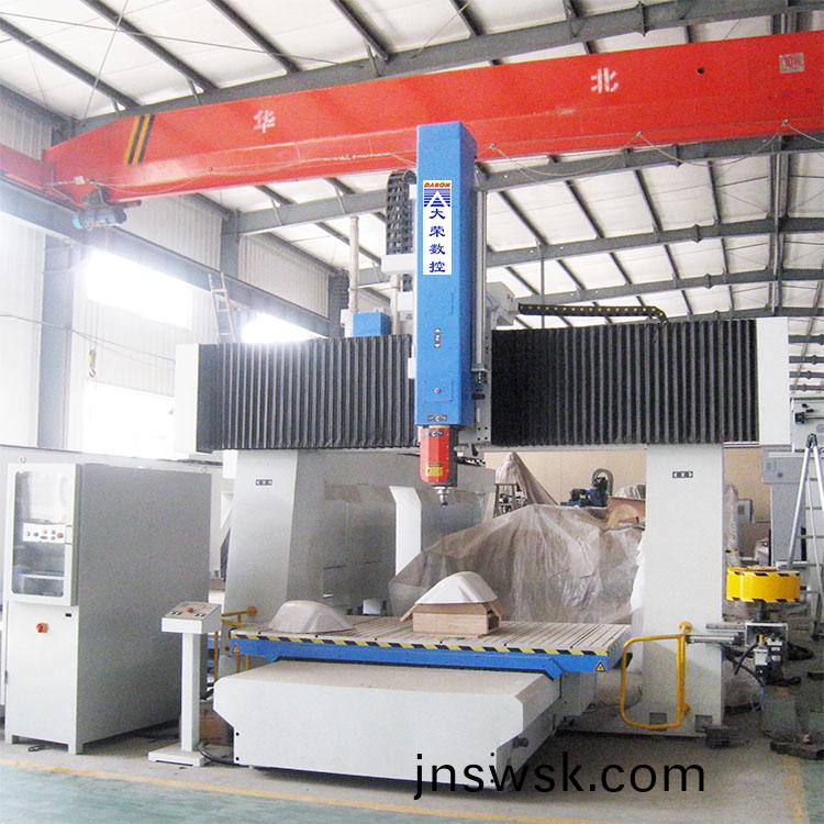 1727051567792444.jpg 五(wu)軸加(jia)工(gong)中心(xin)15-790.jpg