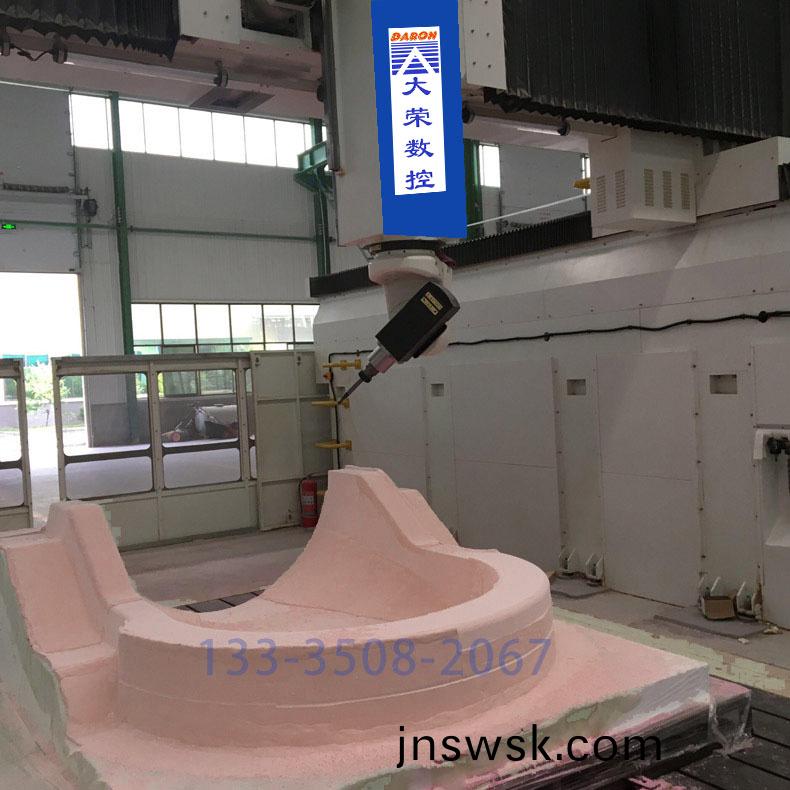 1727228949173419.jpg 五(wu)軸加(jia)工中心6-790.jpg