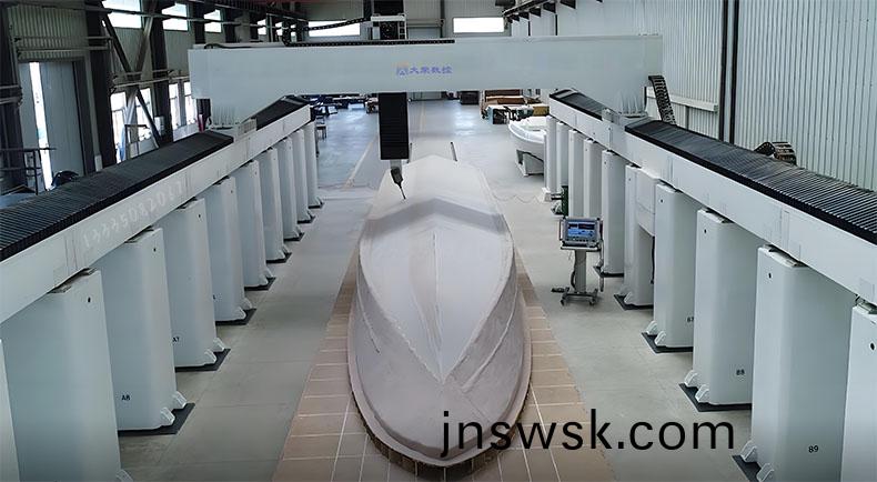 PMI泡(pao)沫五軸加工(gong)中心(xin) 賦能無人機軍(jun)用(yong)飛(fei)機(ji)結(jie)構件新材(cai)料(liao)