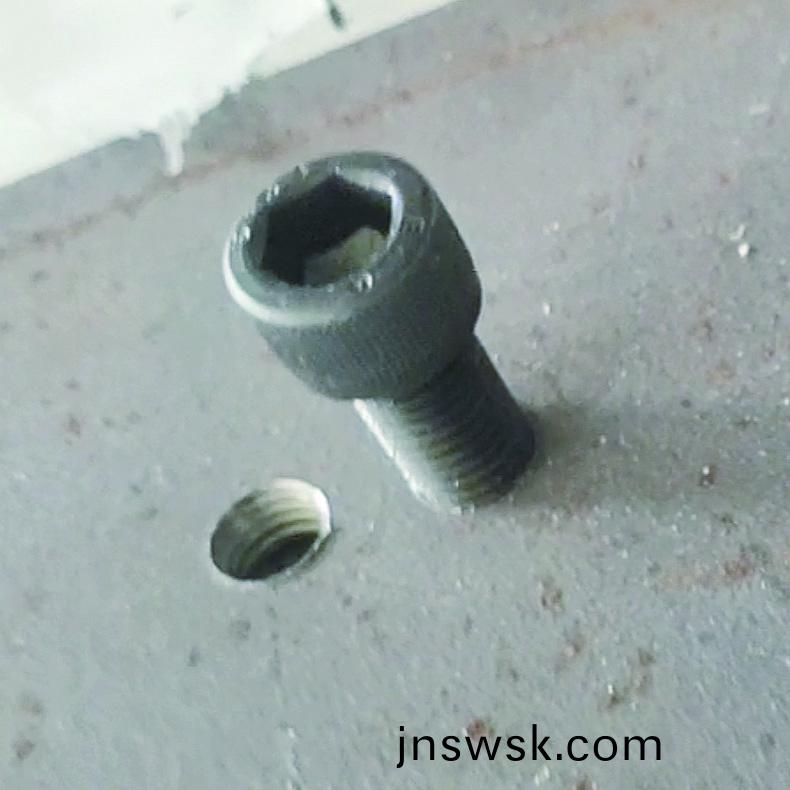 1733905854393802.jpg 冷藏(cang)車廂闆(ban)加(jia)工(gong)中心27.jpg