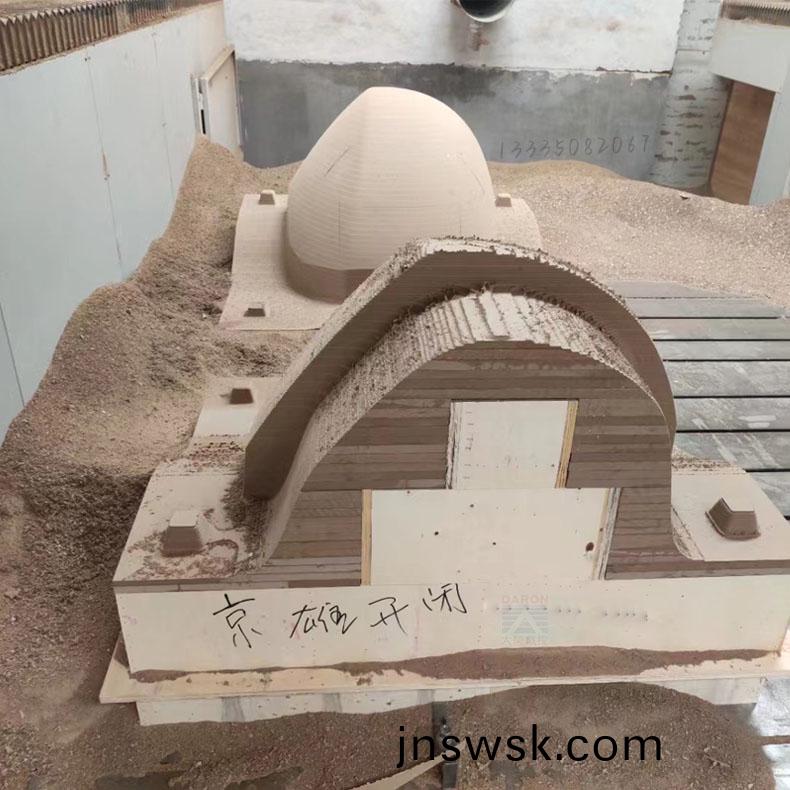 風(feng)電(dian)葉片糢(mo)具(ju)加工新(xin)突(tu)破，技(ji)術(shu)革新引領(ling)未來！