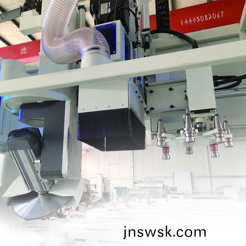 1740469032437927.jpg 冷藏車(che)廂(xiang)闆(ban)加(jia)工(gong)中(zhong)心(xin)22.jpg