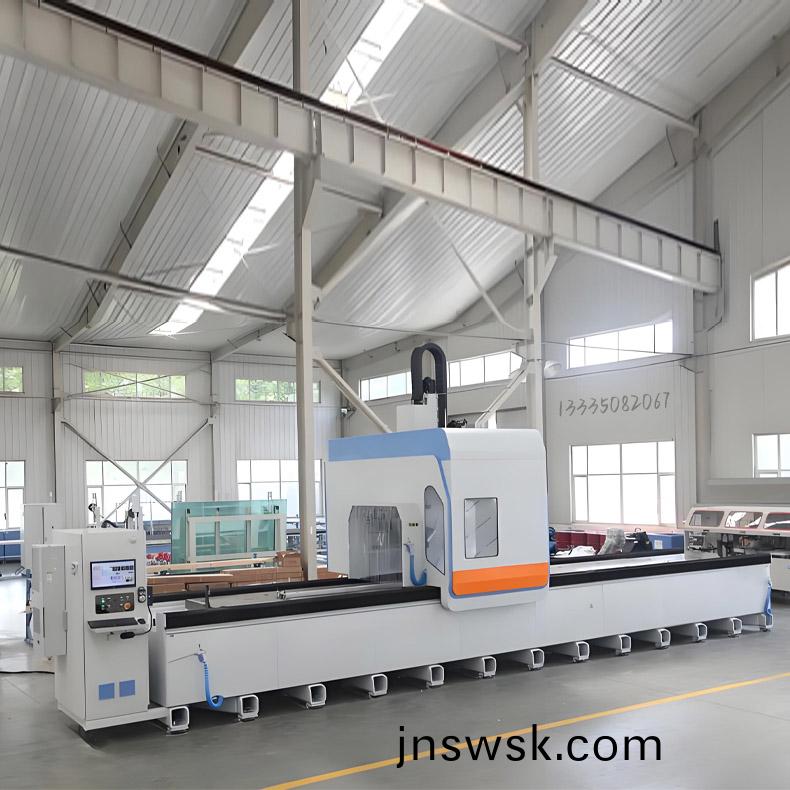 鋁型材加工(gong)中心選購(gou)時(shi)要(yao)掌(zhang)握的(de)5箇(ge)關鍵點