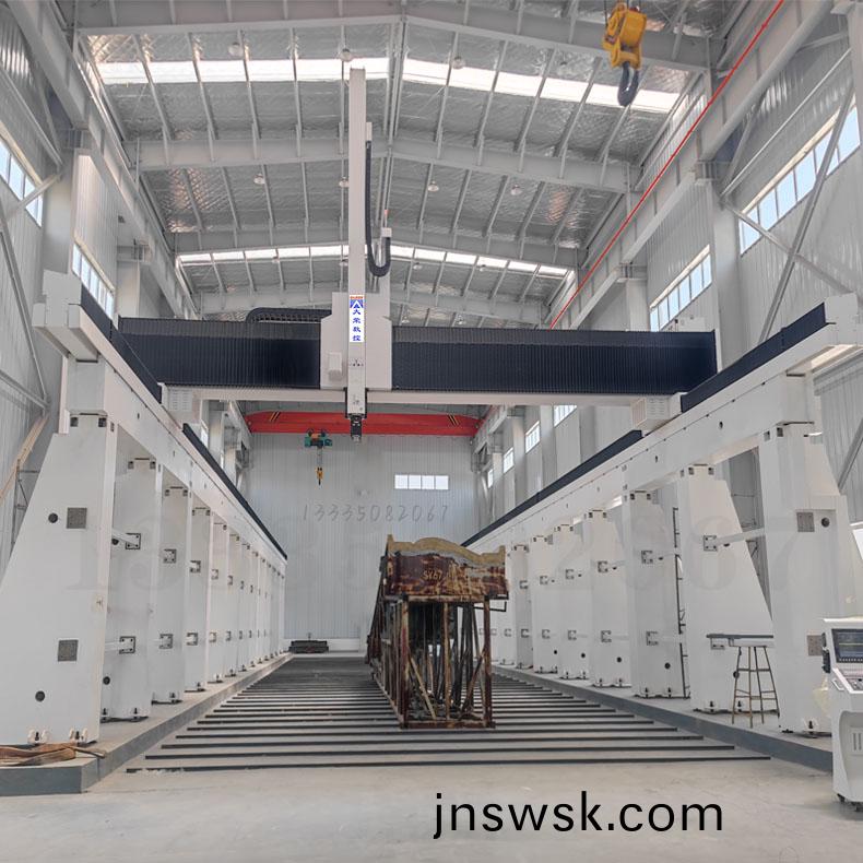 1744005375140514.jpg 五(wu)軸(zhou)加(jia)工(gong)中心130-790.jpg