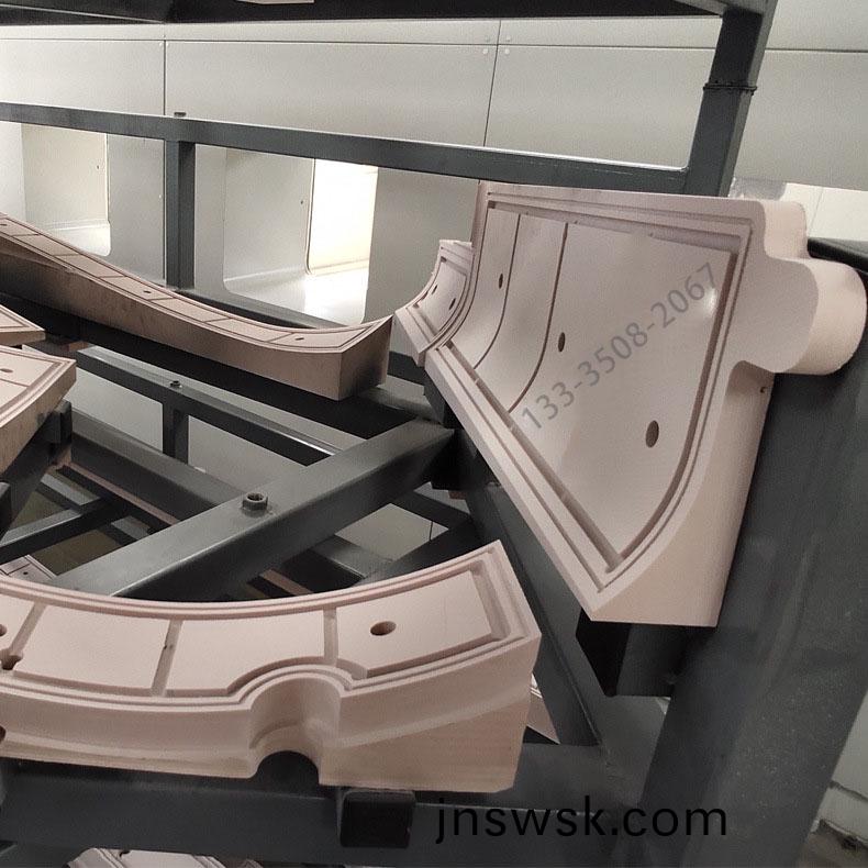 1744694604400482.jpg 五軸(zhou)加工中(zhong)心7-790.jpg