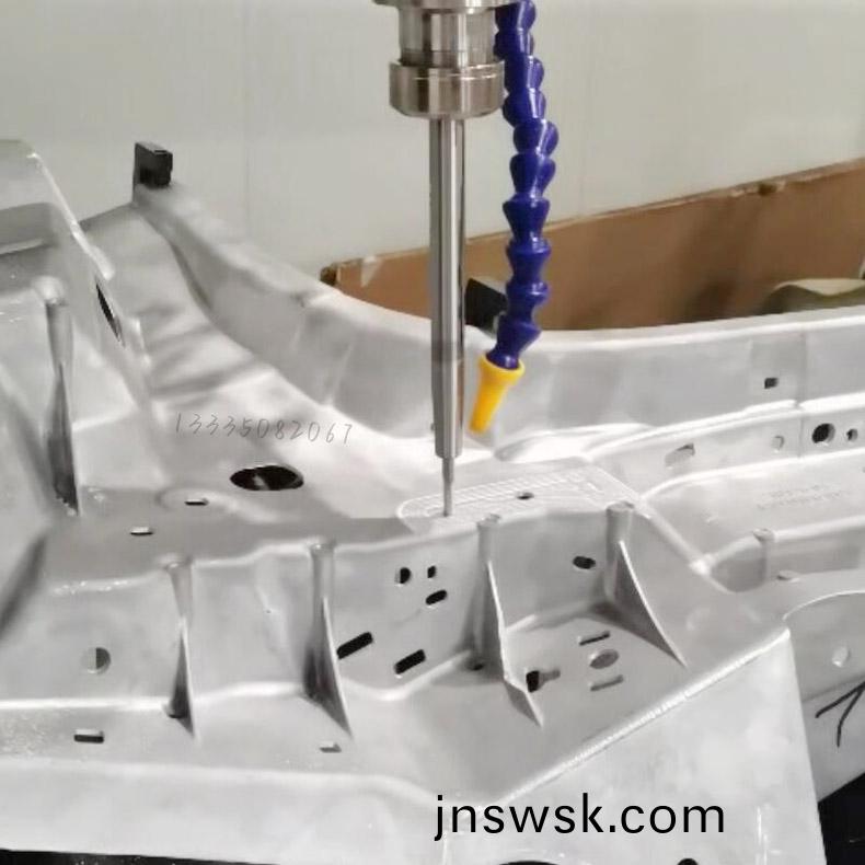 1749003384148707.jpg 鋁(lv)型材(cai)加工(gong)中(zhong)心(xin)4.jpg