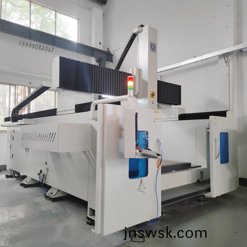 1749088862856866.jpg 五(wu)軸加工(gong)中(zhong)心(xin)238-790.jpg