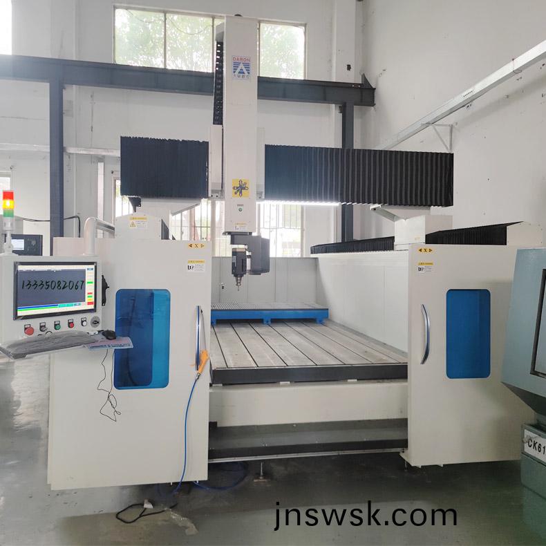 非(fei)金屬五軸(zhou)加(jia)工中心7條優勢，解決復材(cai)加(jia)工難(nan)題(ti)