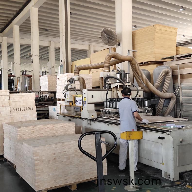 1753754890168055.jpg 五軸加(jia)工(gong)中(zhong)心60-790-4.jpg