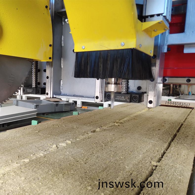 1754273602210924.jpg 巗(yan)棉切割加工(gong)中(zhong)心(xin)4.jpg