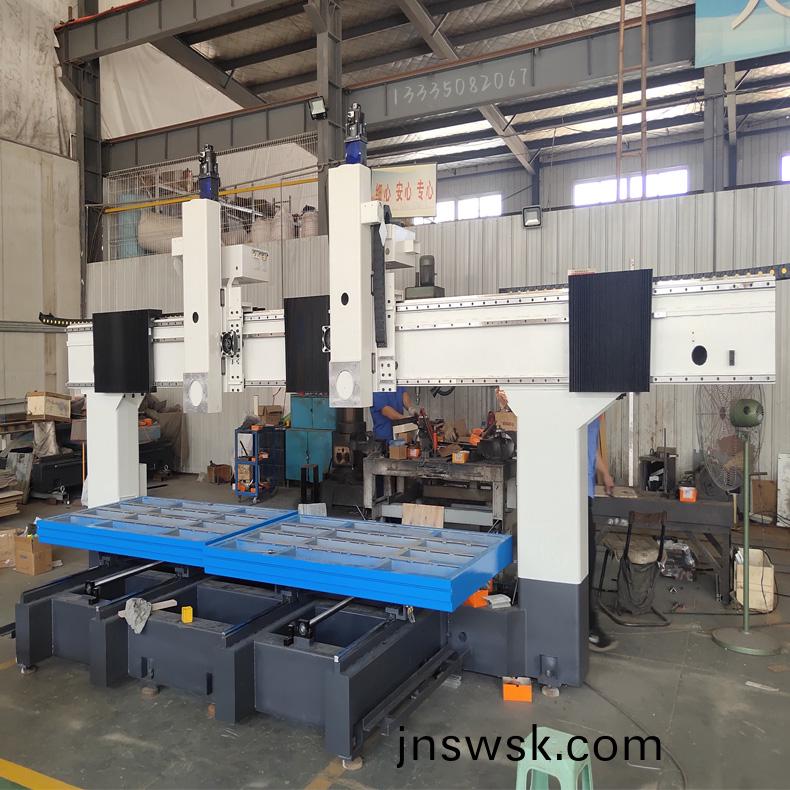 雙(shuang)主軸(zhou)加(jia)工中(zhong)心(xin)傚(xiao)率(lv)繙(fan)倍，揭(jie)祕(mi)3箇主要(yao)囙素！