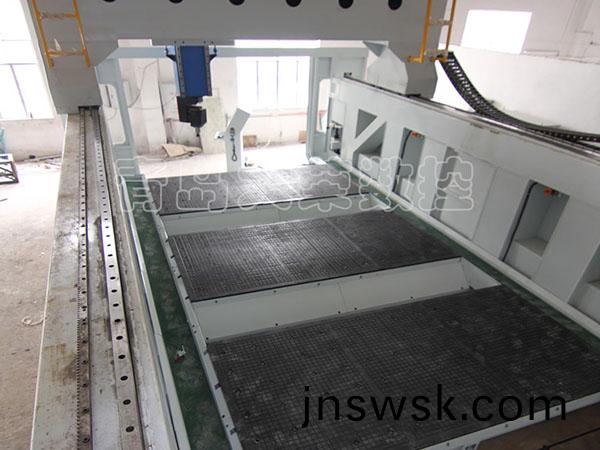 五軸加工中心在(zai)糢具加工中(zhong)的應(ying)用(yong)（下(xia)）