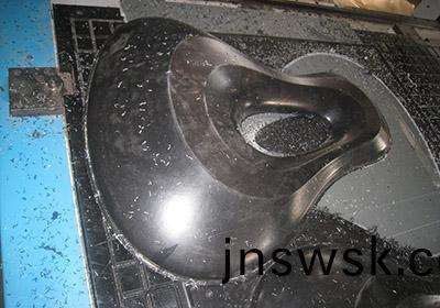 吸(xi)塑(su)脩(xiu)邊(bian)